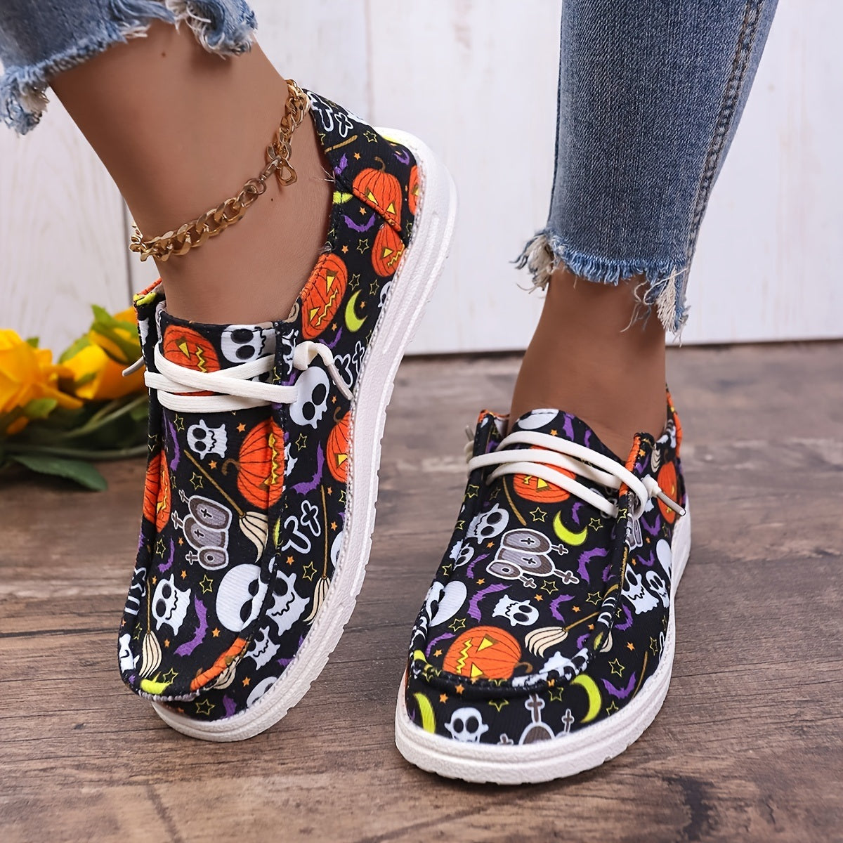 Women's Halloween Horror Style Pumpkins & Ghost & Bat Pattern Skateboard Shoes, Non-slip Flat Shoes With Soft Bottom, Lightweight Lace Up Outdoor Shoes