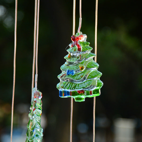 Christmas Tree Solar LED Wind Chimes Outdoor Decorations, Color Changing LED Decorative Mobile Lights for Outside, Yard, Garden, Home and Window, Hanging Outdoor Christmas Decorations