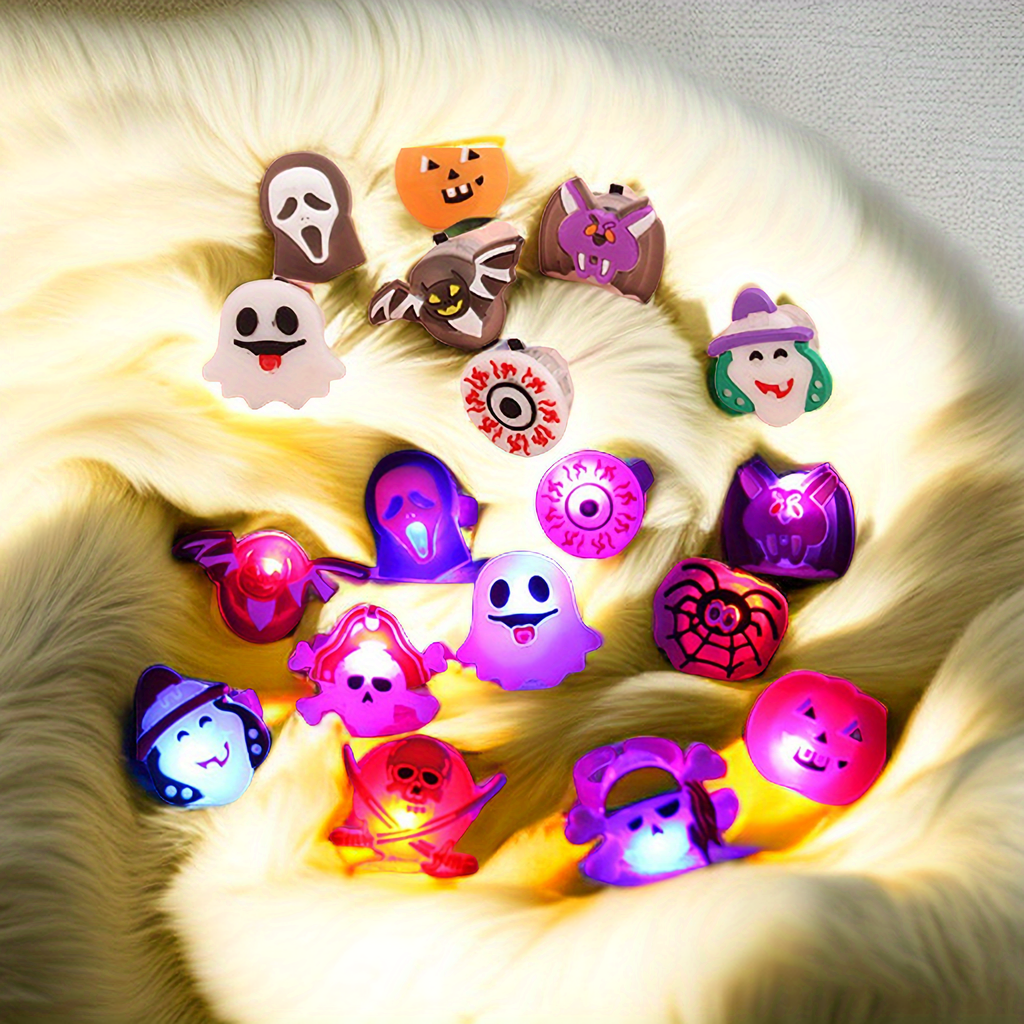 10pcs/20pcs/50pcs Random Color Halloween Christmas Glitter Ring Luminous Ring LED Pumpkin Ghost Head Finger